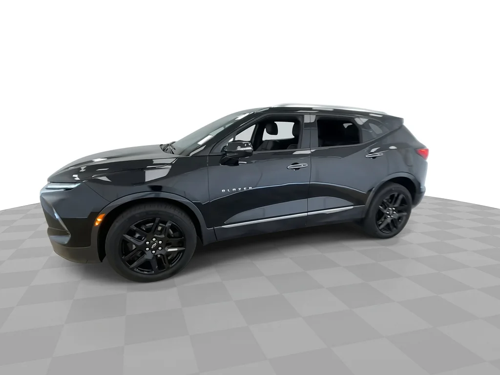 Used 2023 Black Chevrolet Premier image 6
