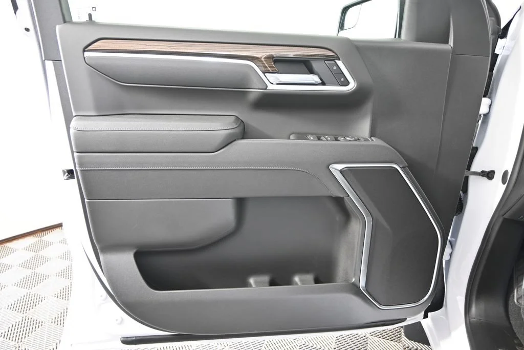 2026 Chevrolet Silverado 1500 LT - Photo 18