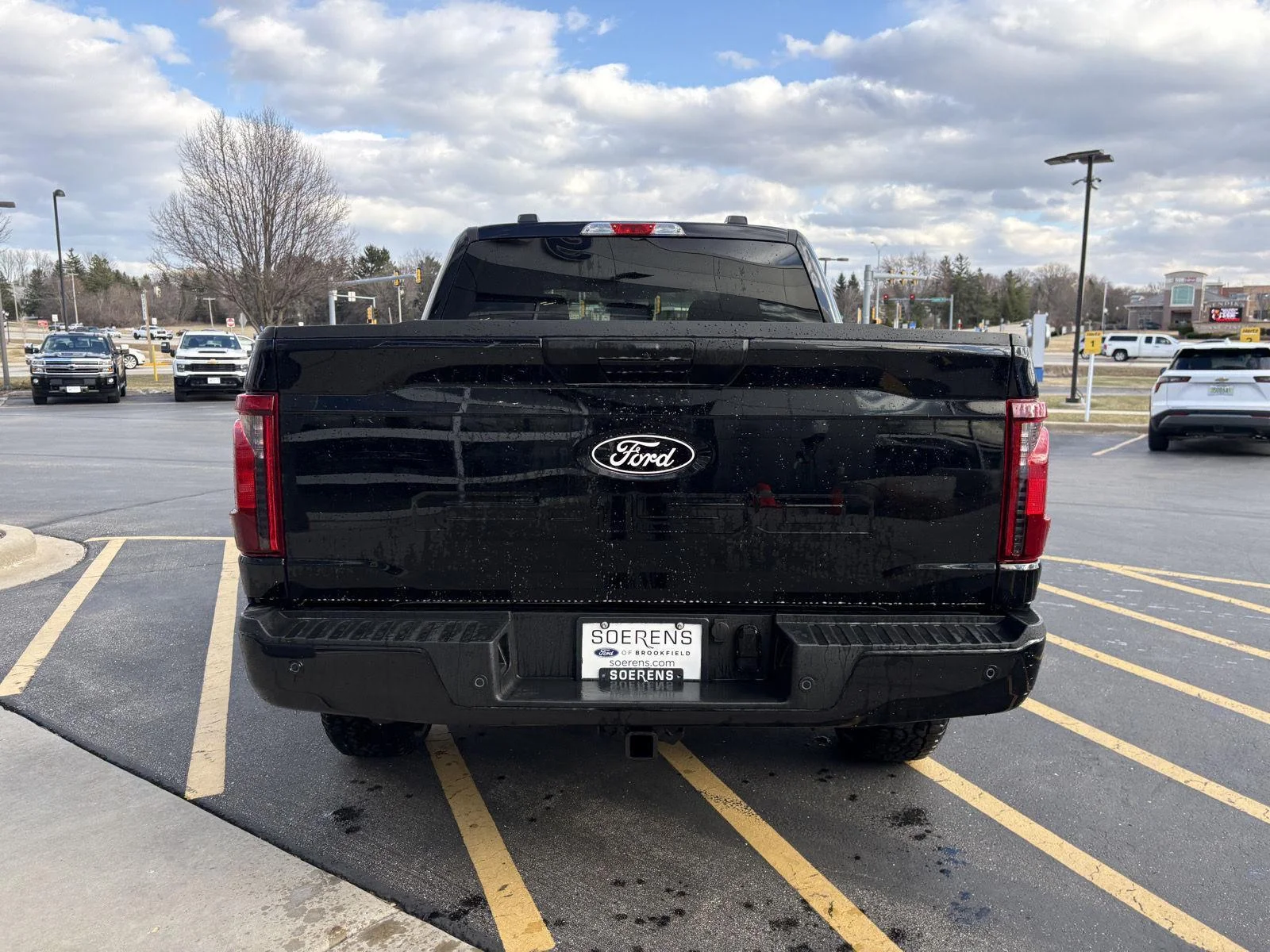 New 2026 Agate Black Metallic Ford XLT image 5
