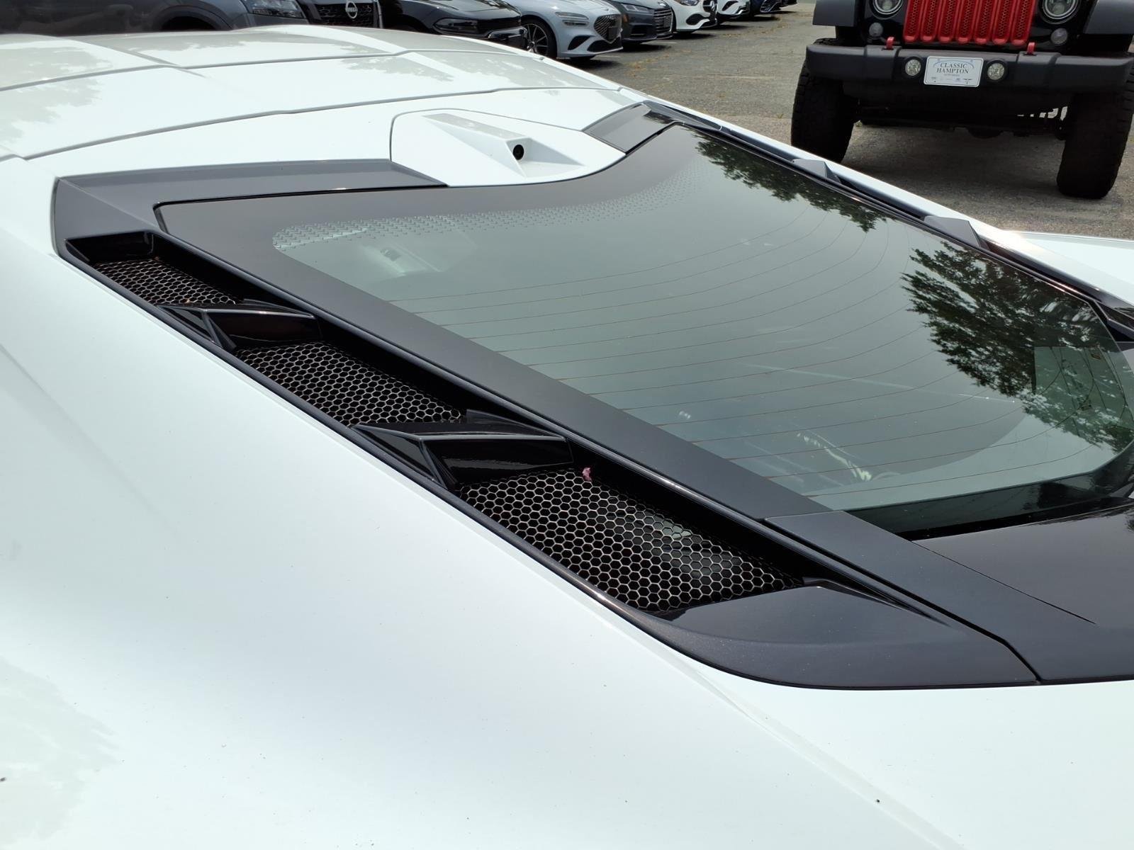Used 2022 Arctic White Chevrolet 2LT image 12
