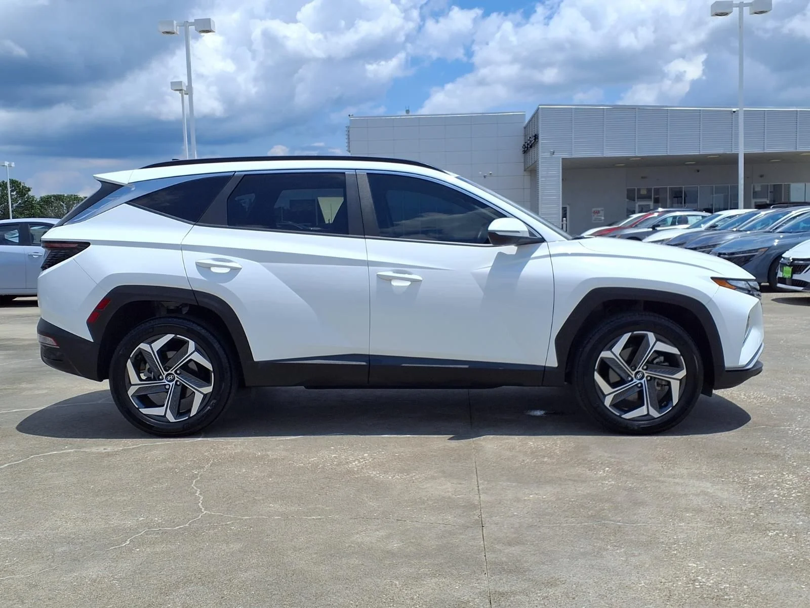 Certified Used 2024 White Hyundai SEL image 8