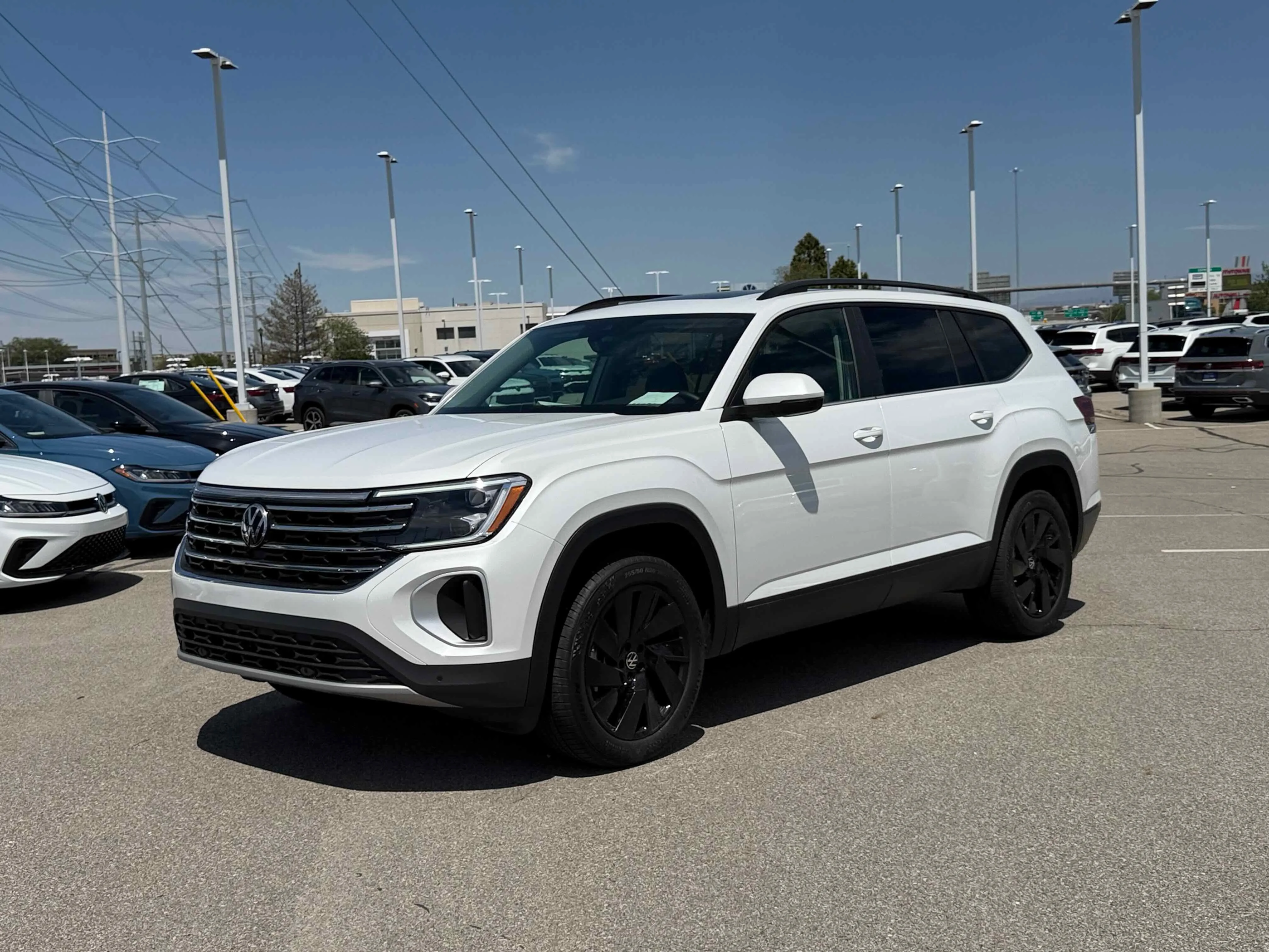 New 2026 Opal White Volkswagen 2.0T SE w/Technology image 1