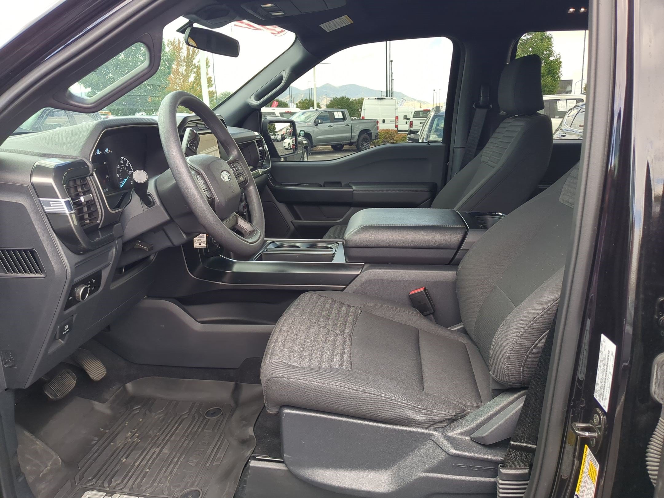 Used 2023 Agate Black Metallic Ford XL image 15