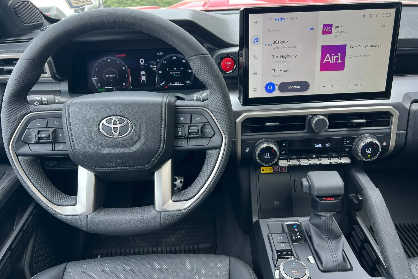 2026 Toyota Tacoma TRD Sport - Photo 10