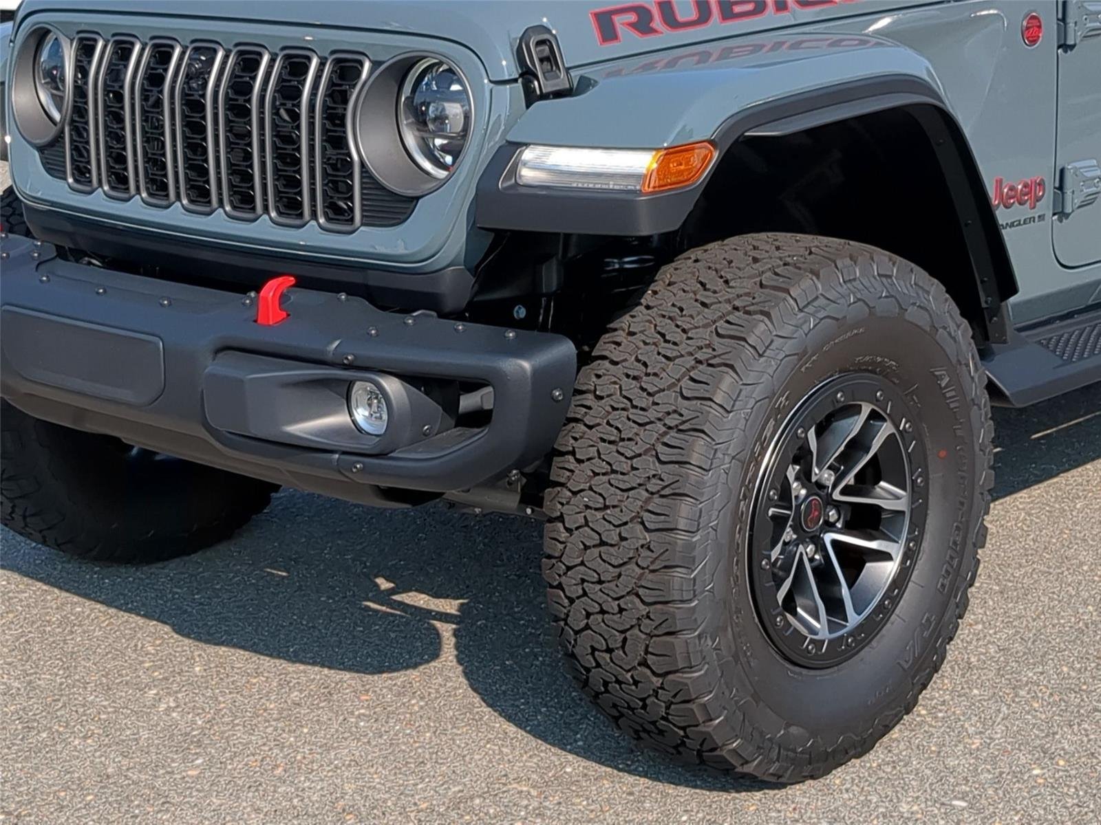 New 2026 Anvil Clear-Coat Exterior Paint Jeep Rubicon X image 9