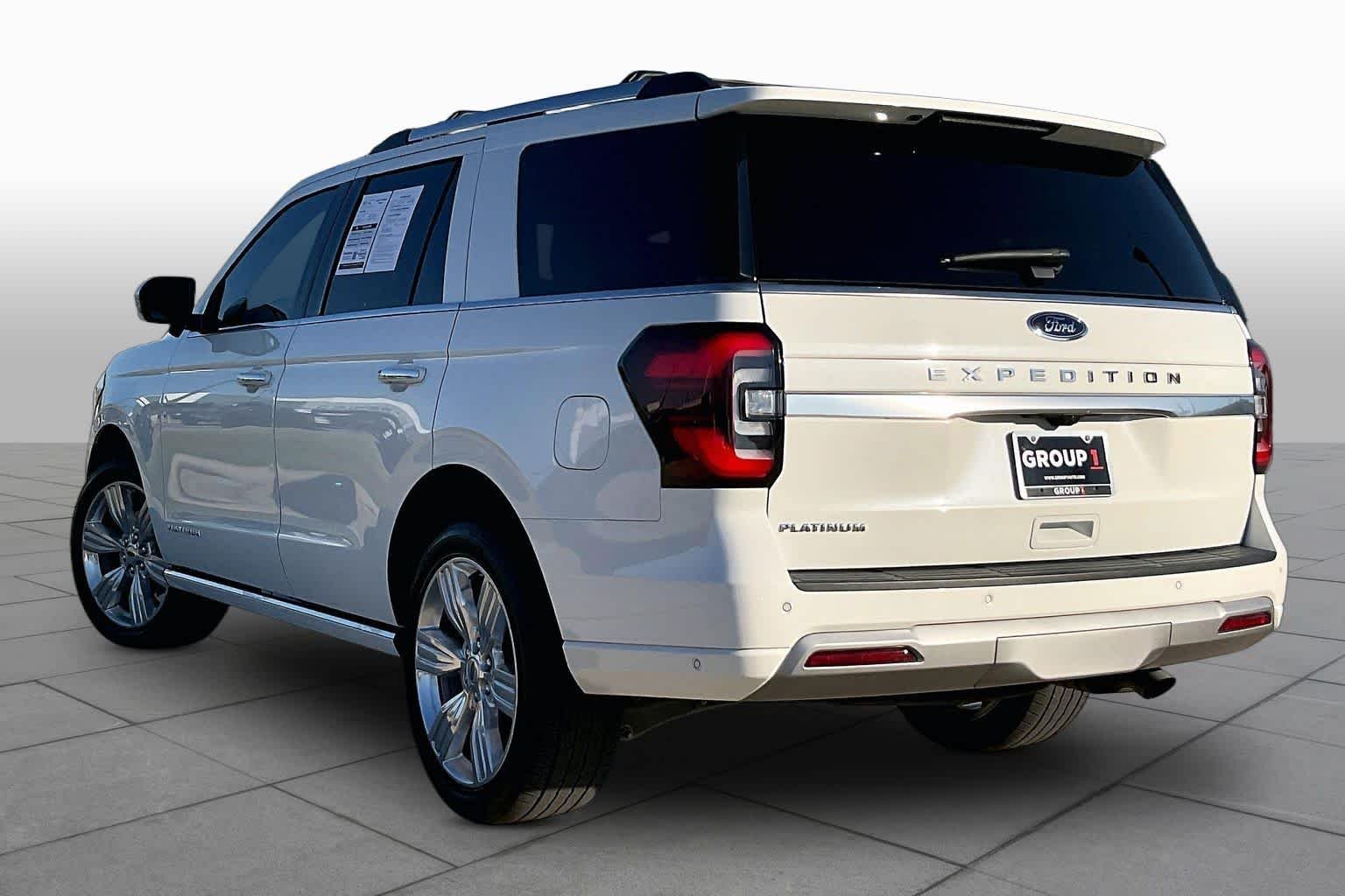 Used 2024 Star White Metallic Tri-Coat Ford Platinum image 12