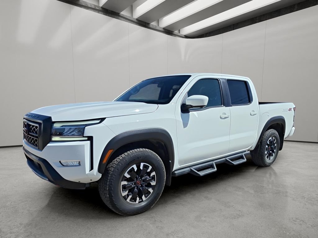 2023 Nissan Frontier PRO-4X Crew Cab 4X4's photo