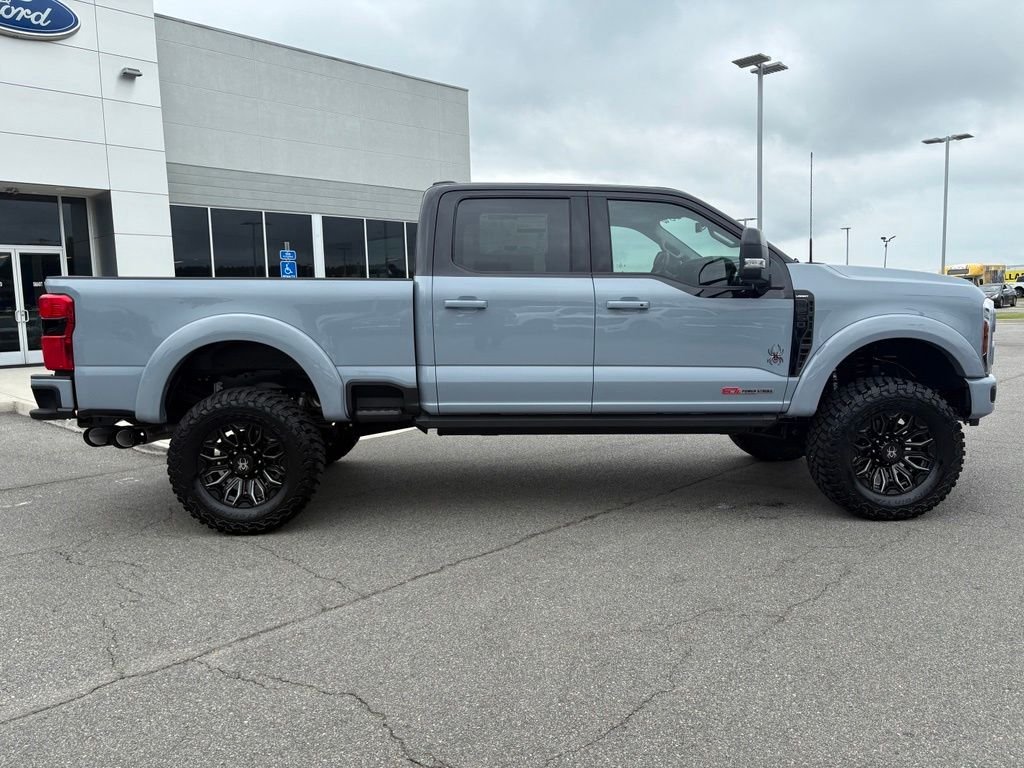 New 2026 Glacier Gray Metallic Tri-Coat Ford F-250® Lariat® image 2