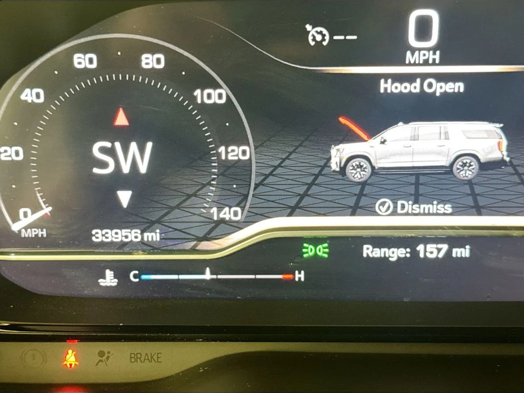 Used 2023 White GMC Denali image 12
