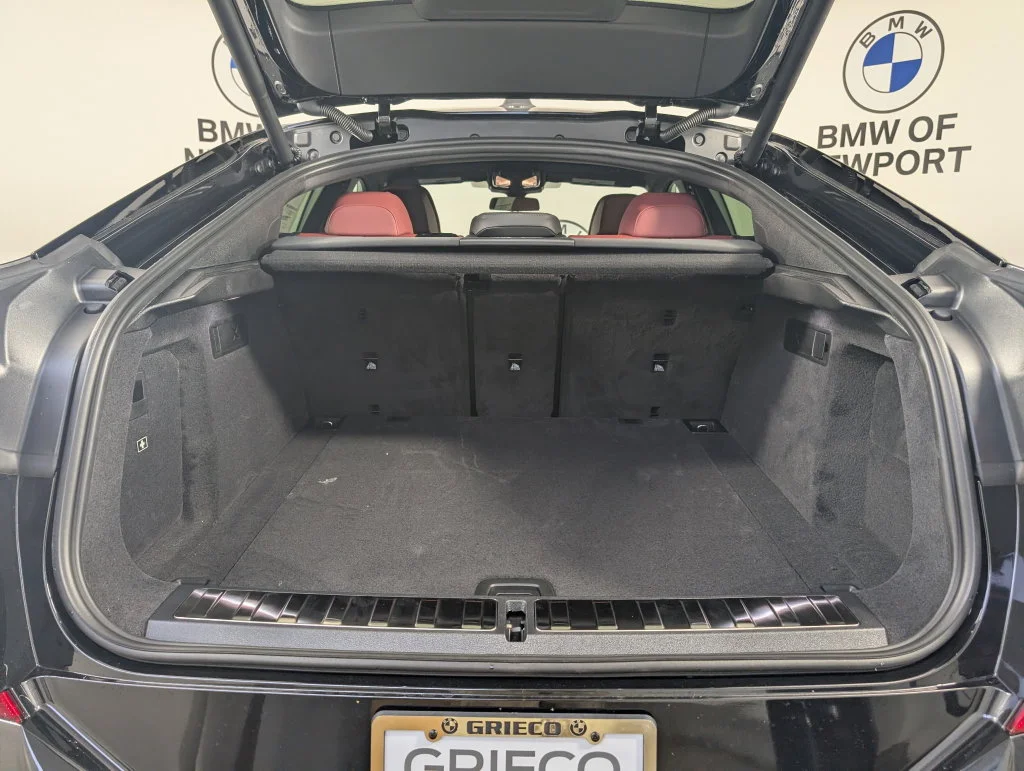 New 2027 Black Sapphire Metallic BMW xDrive40i image 19