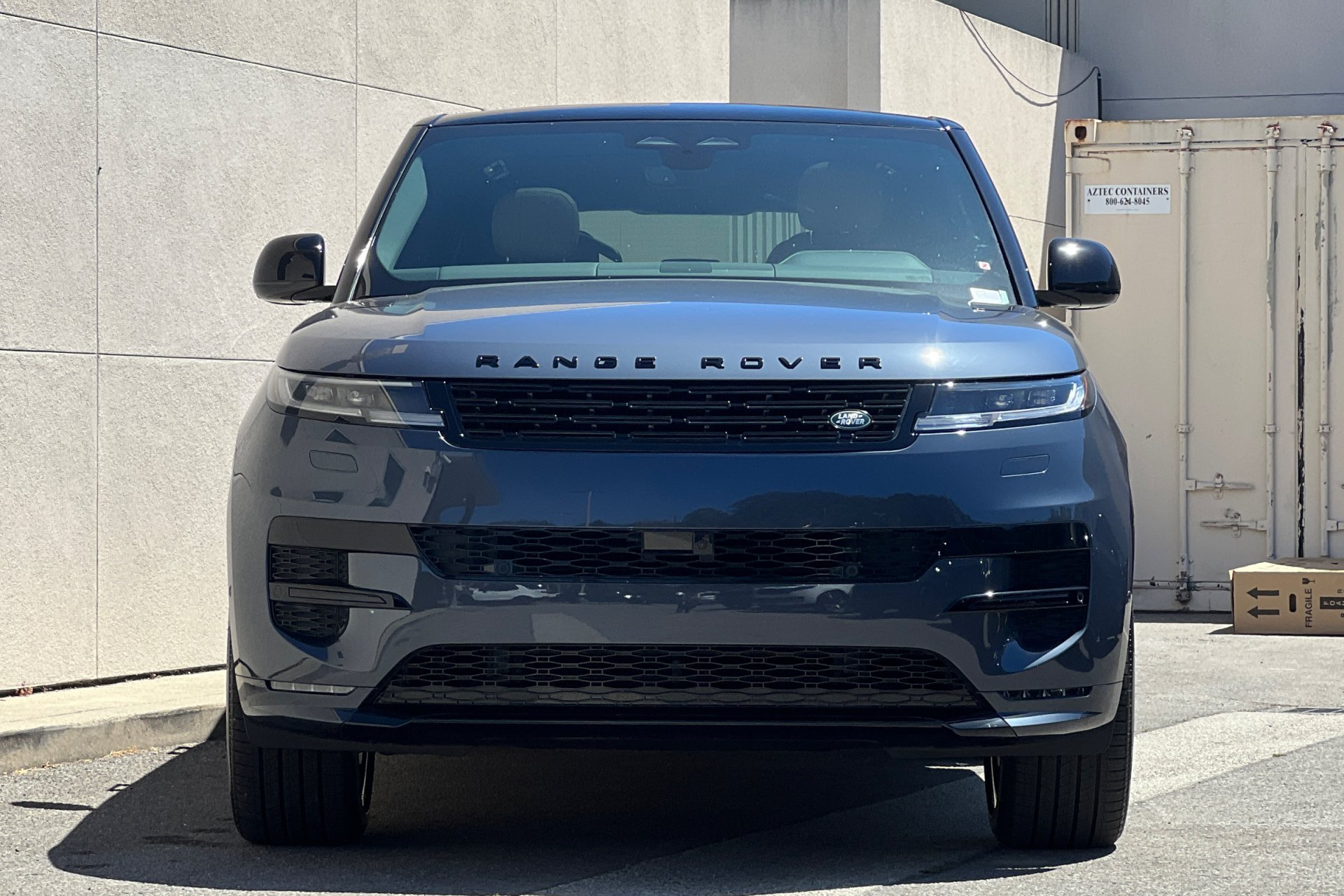 New 2026 Varesine Blue Land Rover Dynamic SE image 9
