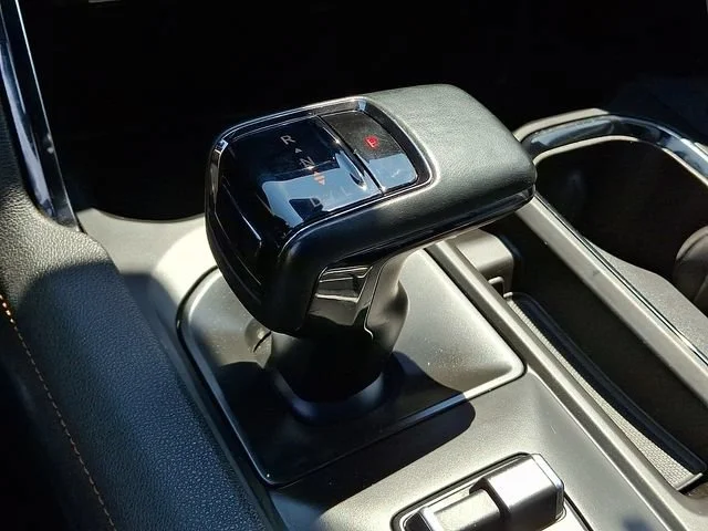 Used 2023 Summit White GMC AT4 image 16