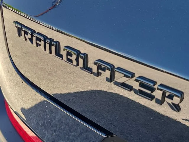 New 2026 Mosaic Black Metallic Chevrolet LT image 33