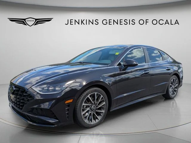 Used 2023 Blue Hyundai Limited image 6