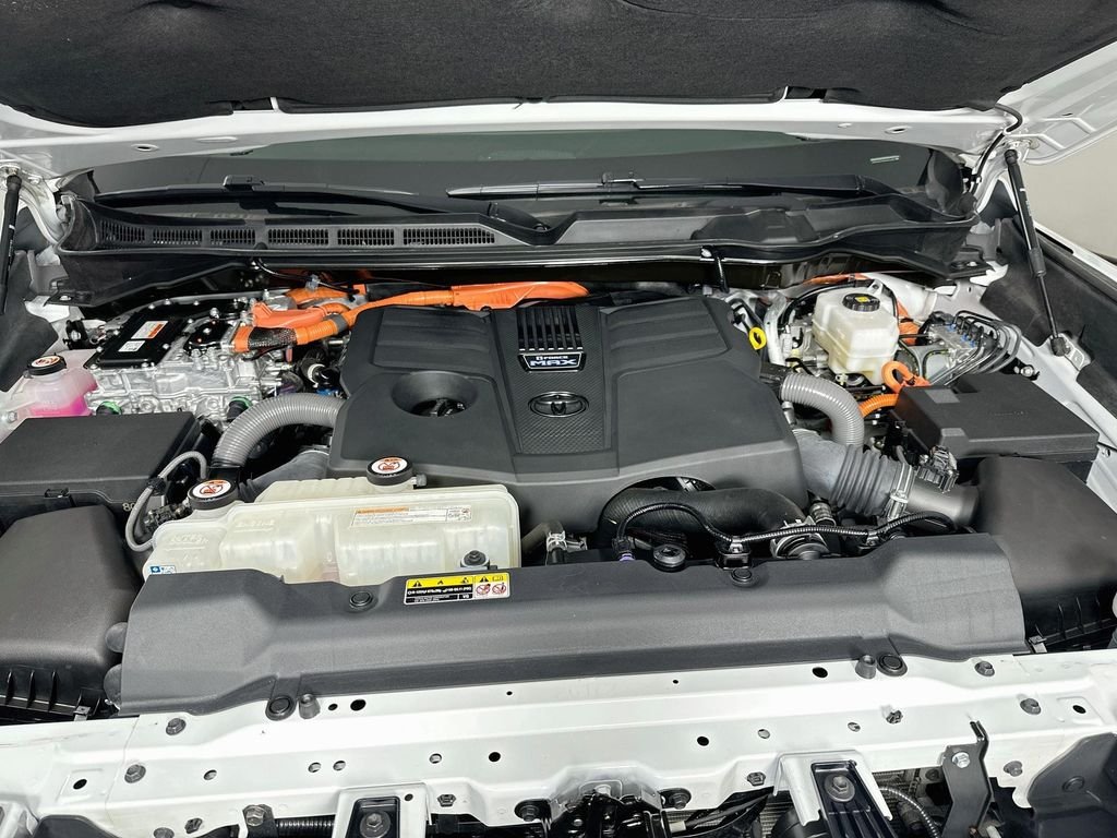 Used 2024 Pearl Toyota Platinum image 31