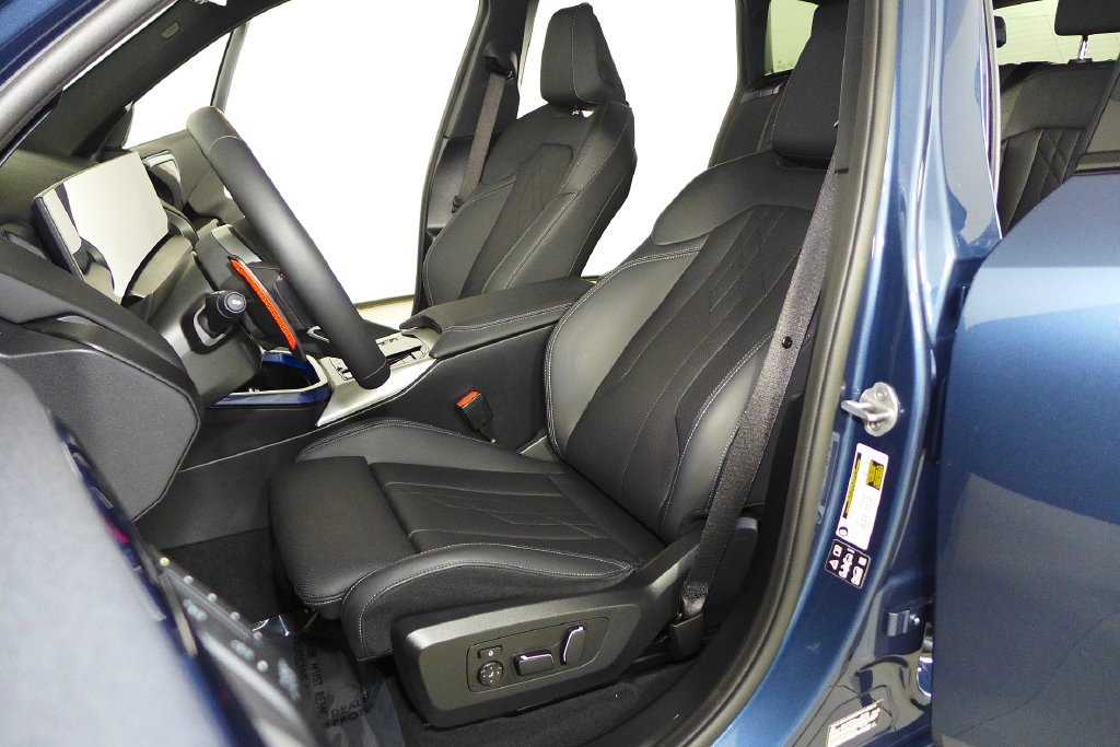 Used 2026 Arctic Race Blue Metallic BMW M50 xDrive image 22