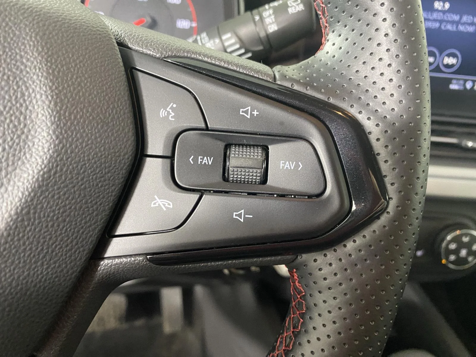 Used 2024 Sterling Gray Metallic Chevrolet 1RS image 15