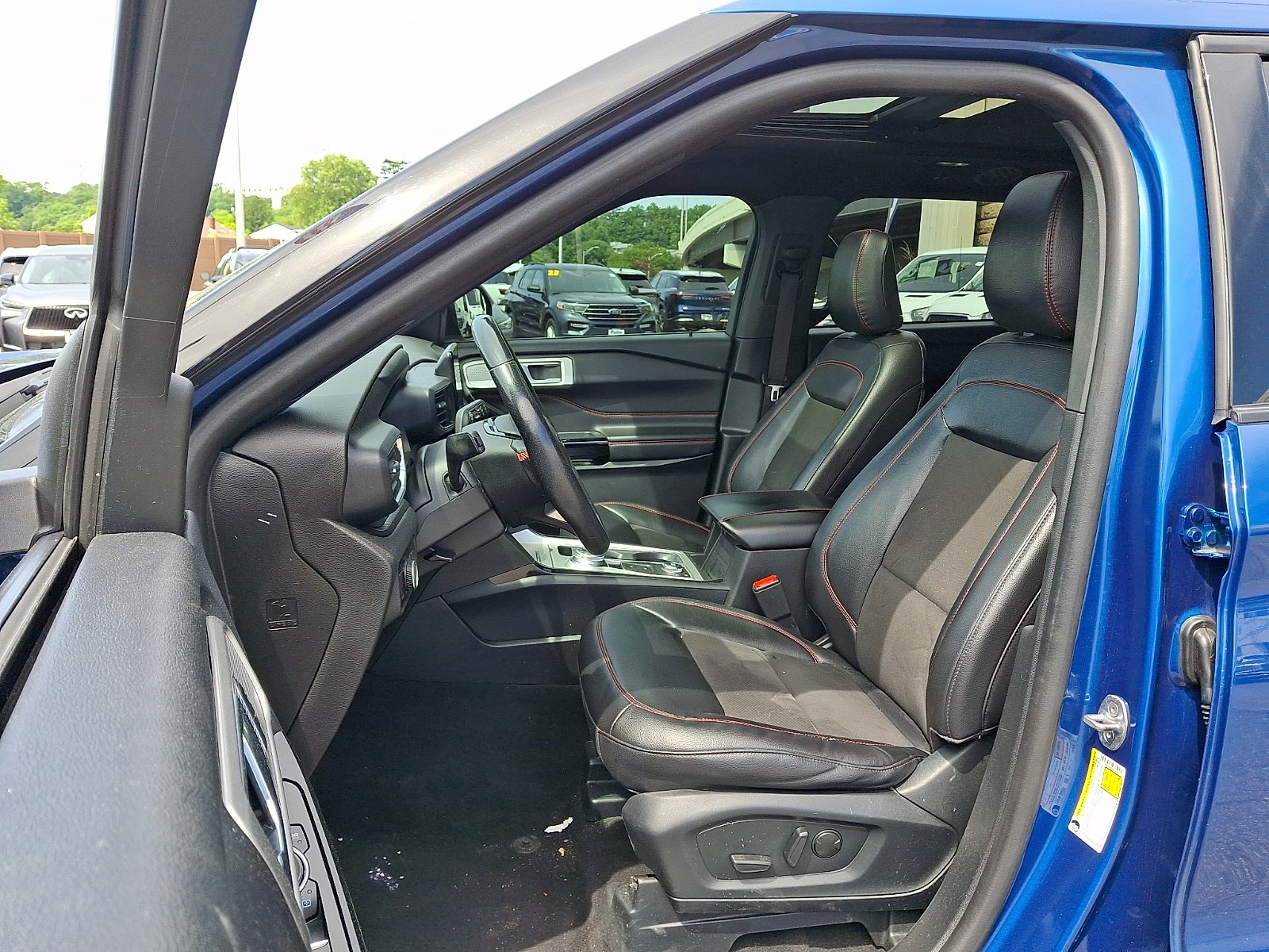 Used 2023 Atlas Blue Metallic - B3 Ford ST-Line image 14