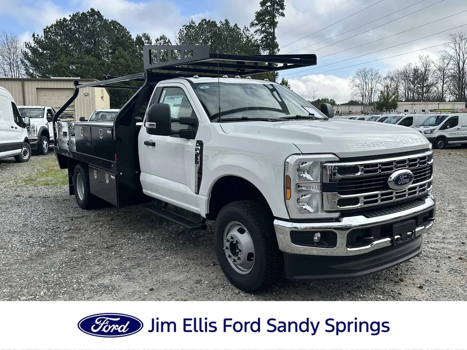 2025 Ford F-350 Super Duty Chassis Cab