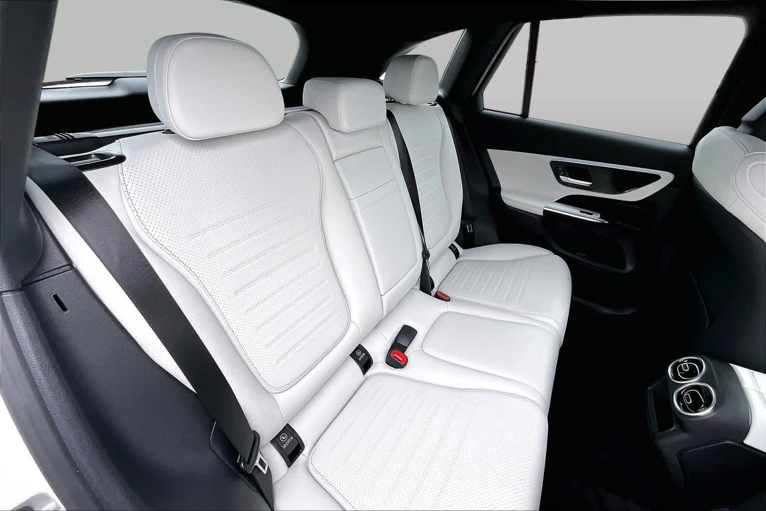 Used 2026 Polar White Mercedes-Benz GLC 300 image 20