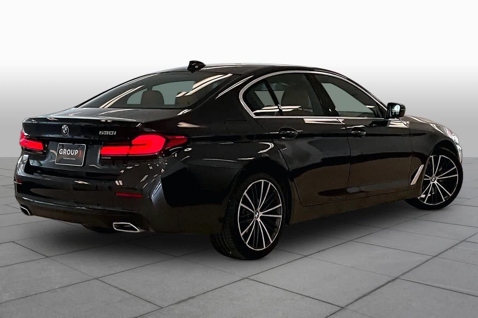 Used 2023 Dark Graphite Metallic BMW 530i image 11
