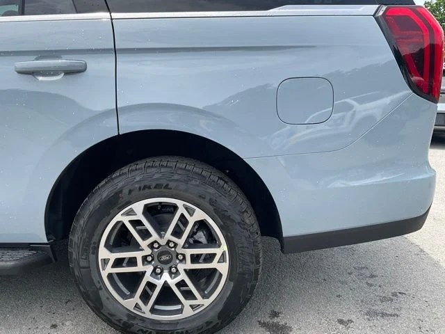 New 2026 Glacier Gray Metallic Tri-Coat Ford Active image 23