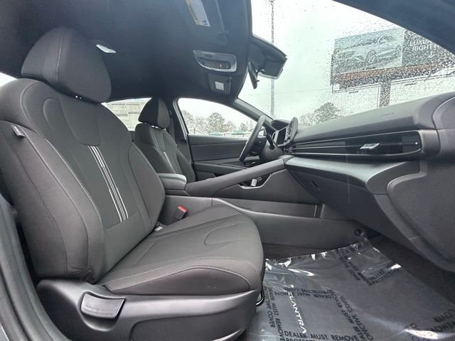2026 Hyundai Elantra SEL Sport - Photo 10