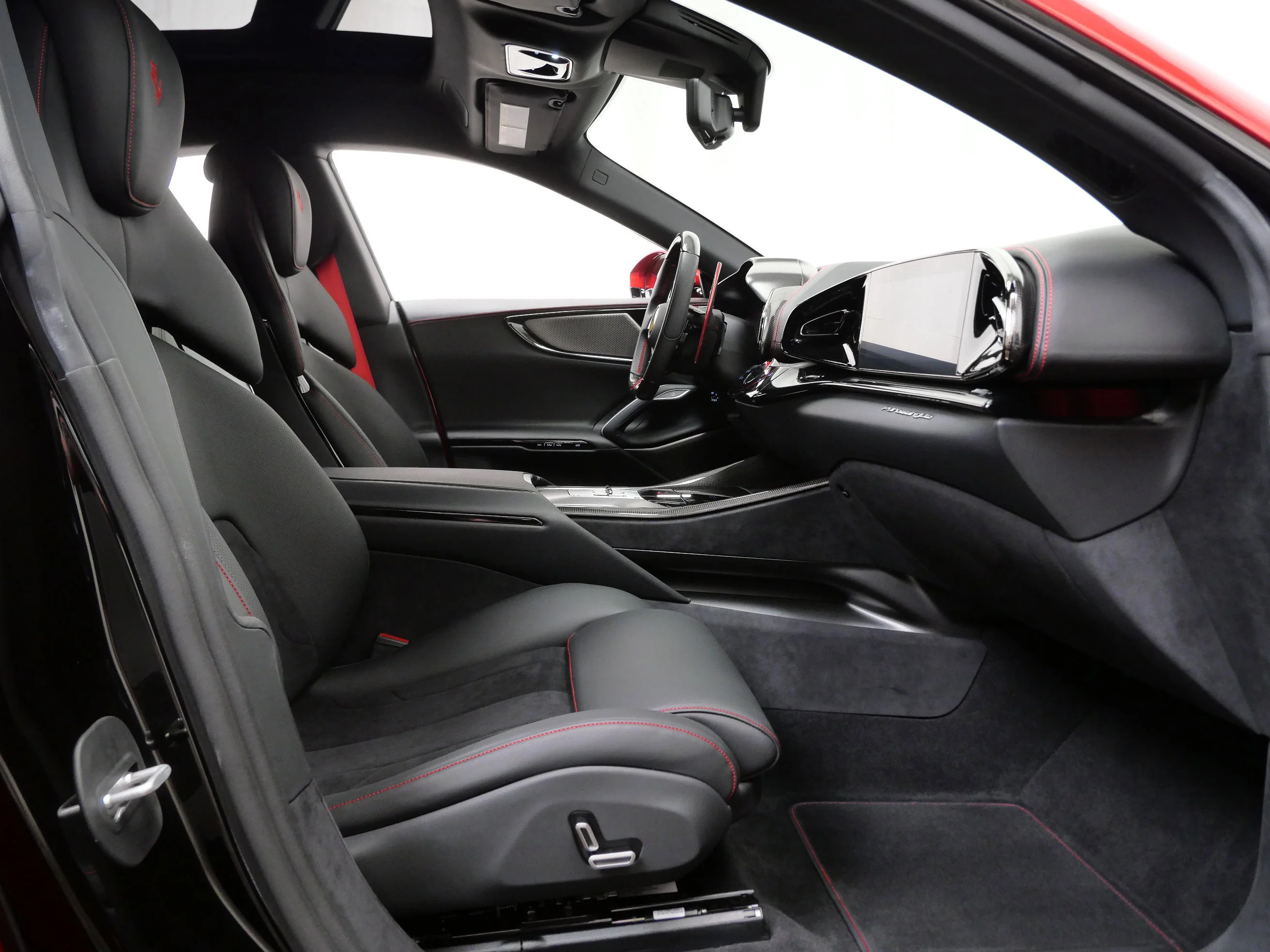 Used 2024 Rosso Portofino Ferrari  image 12