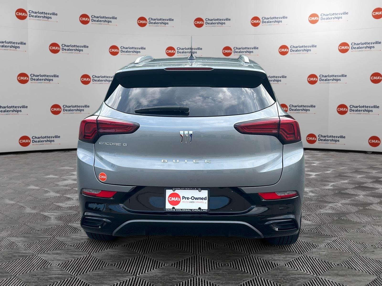 Used 2025 Moonstone Gray Metallic Buick Sport Touring image 4