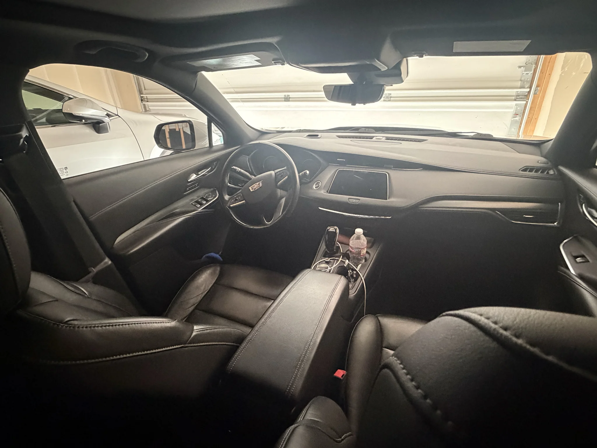 Used 2022 Crystal White Tricoat Cadillac AWD Premium Luxury image 4
