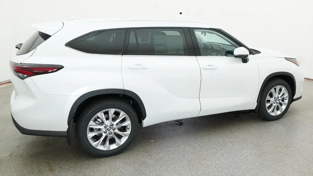 New 2026 Wind Chill Pearl Toyota Limited image 16