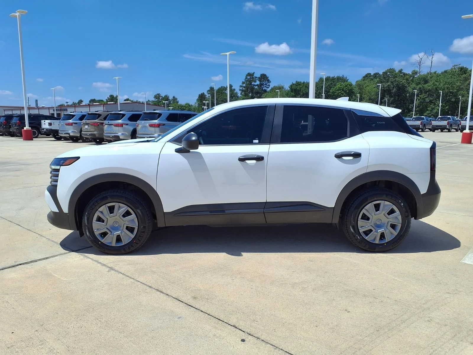 Used 2025 White Nissan S image 9