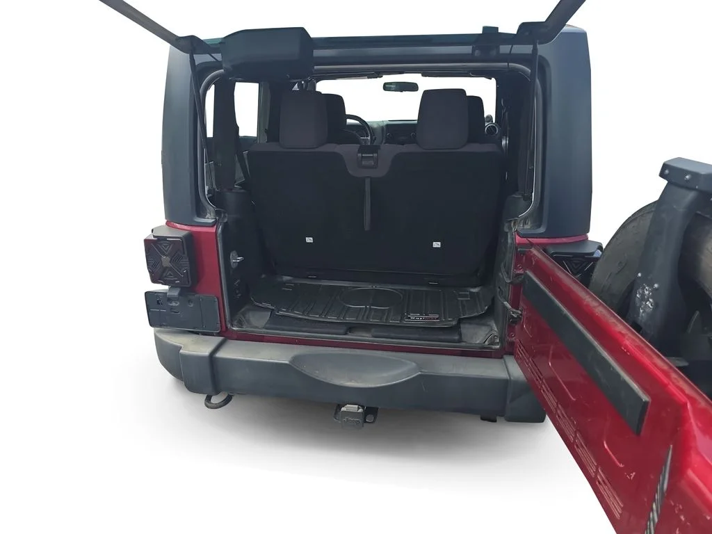 Used 2013 Red Jeep Sport image 25