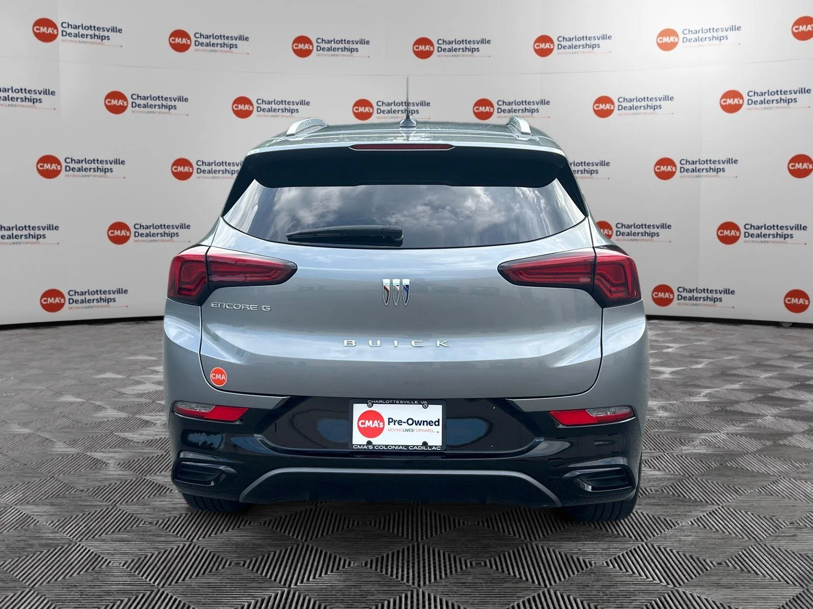 Used 2025 Moonstone Gray Metallic Buick Sport Touring image 4