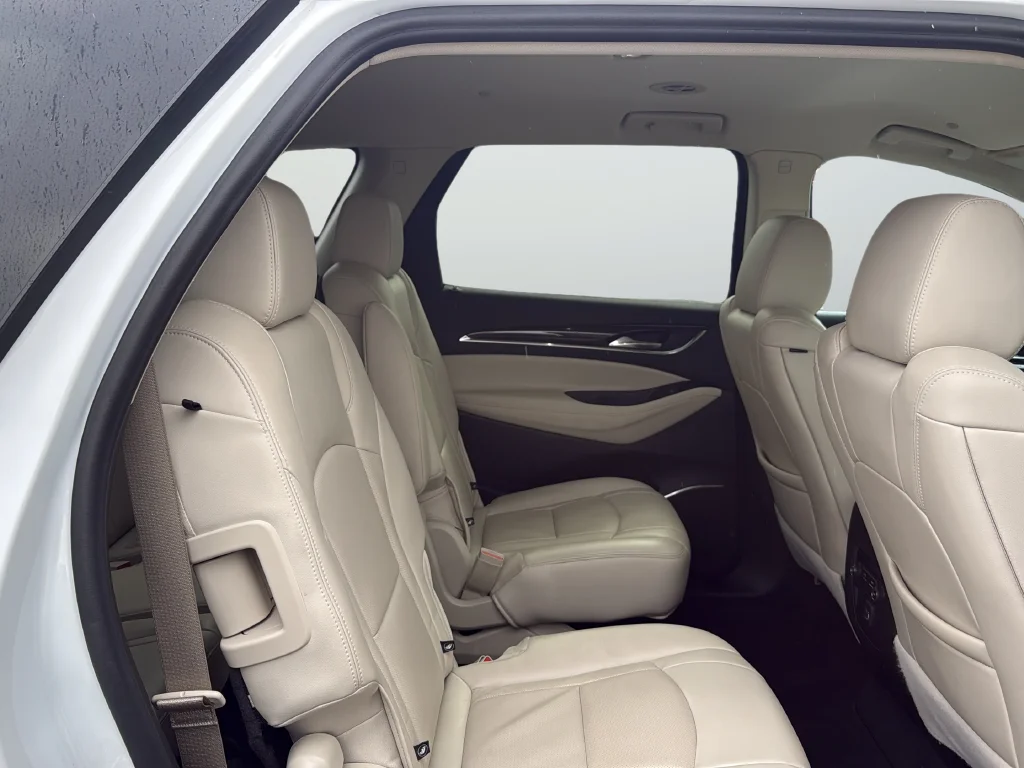 Used 2023 White Buick Essence image 35