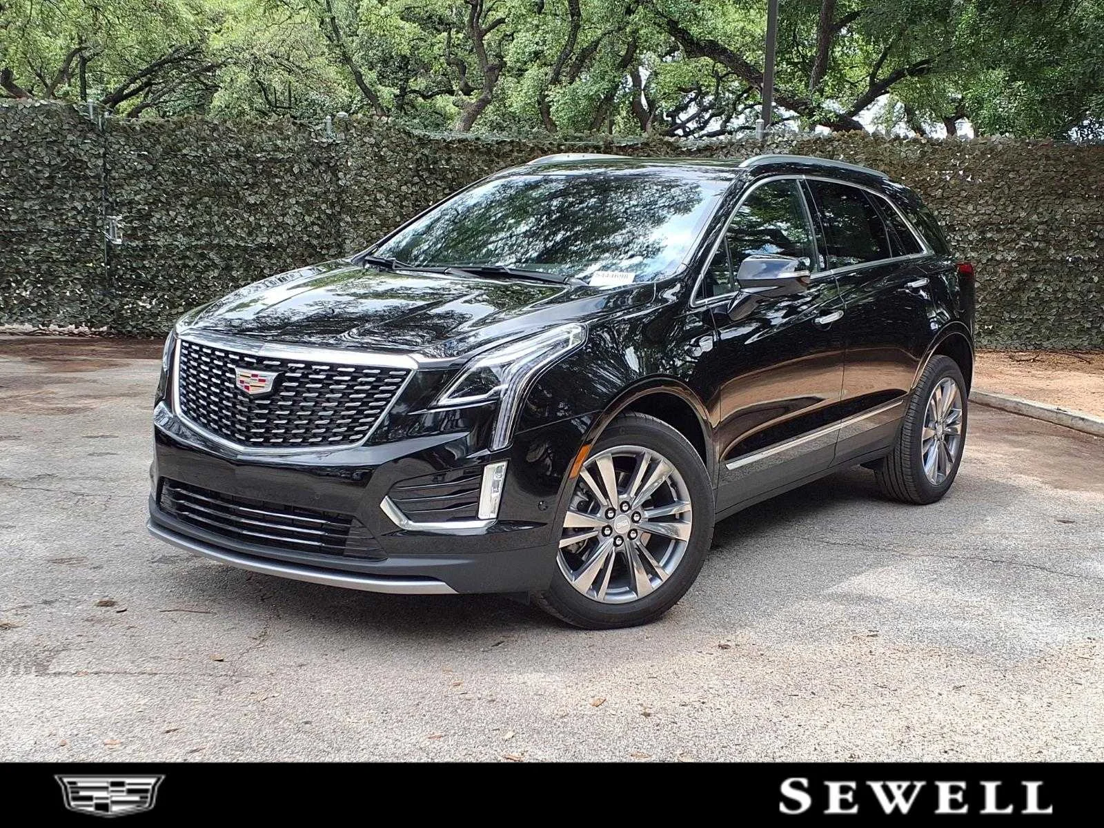 2025 Cadillac XT5 AWD Premium Luxury's photo