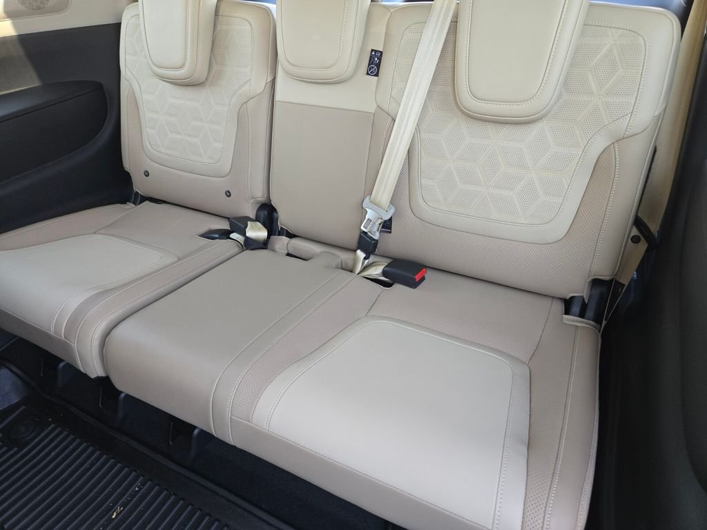 2025 Nissan Armada Platinum - Photo 9