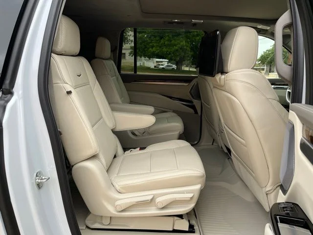New 2026 White Cadillac Platinum Edition image 21