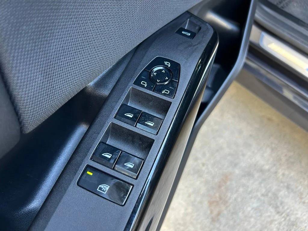 Used 2026 Gray BMW M50 xDrive image 40