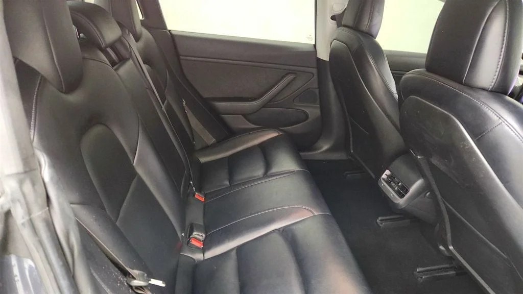 Used 2018 Midnight Silver Metallic Tesla Performance AWD w/ 20