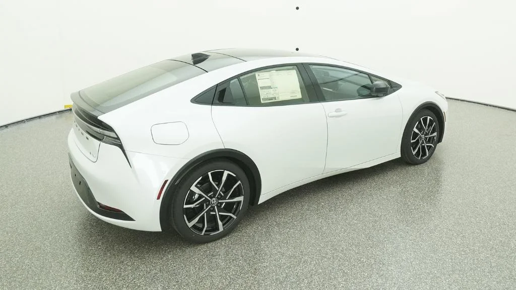 New 2026 Wind Chill Pearl Toyota XSE Premium image 9