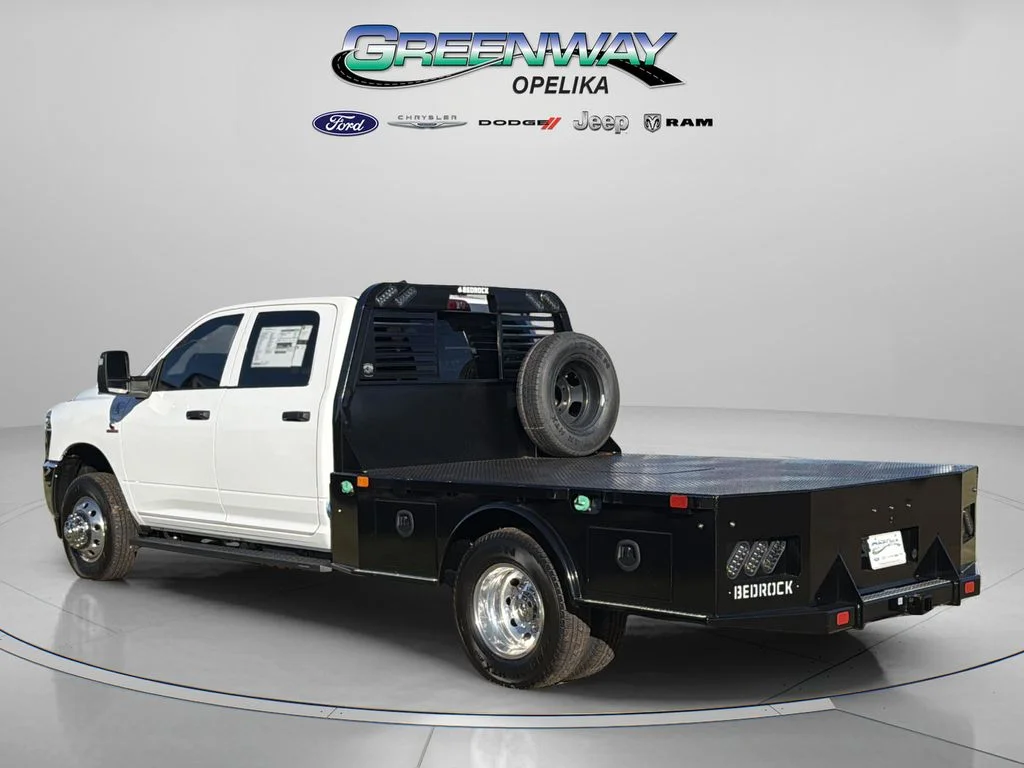 New 2026 Bright White Clear-Coat Exterior Paint RAM Tradesman image 5