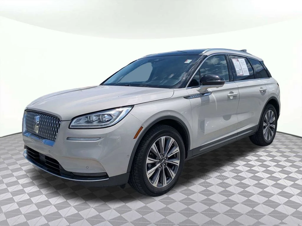 Used 2022 White Lincoln Reserve image 7
