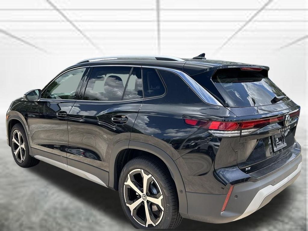 New 2026 Black Volkswagen 2.0T SE image 3