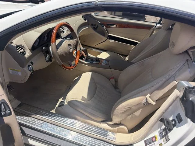 Used 2009  Mercedes-Benz SL 550 image 14