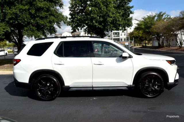 Certified Used 2025 Platinum White Pearl Honda AWD Touring w/HPD Wheels image 3