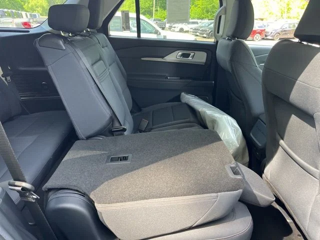 New 2026 Agate Black Metallic Ford Active image 35