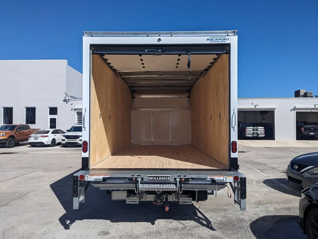 New 2026 Oxford White Ford E-450 DRW image 10