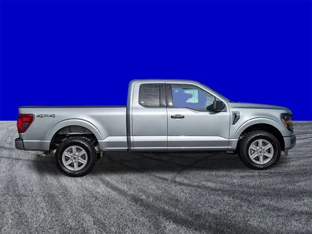 New 2026 Iconic Silver Metallic Ford XLT image 3