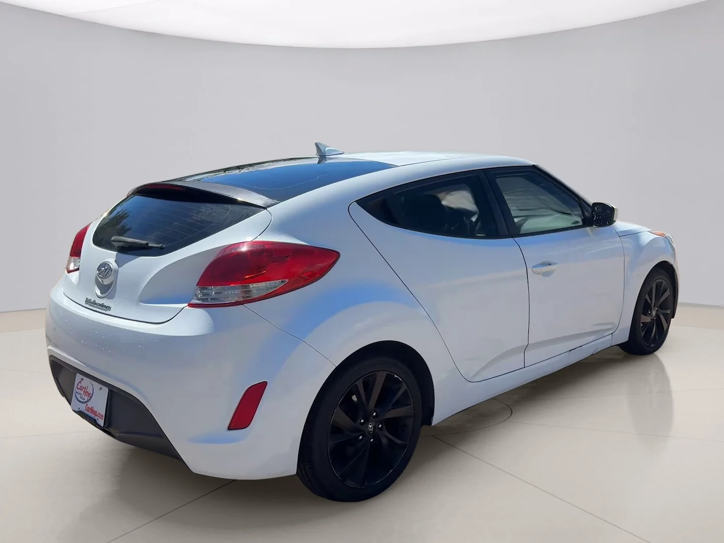 Used 2016 White Hyundai BASE image 5
